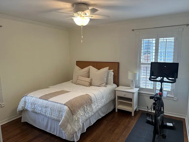 6431 Woodcrest Ln — Photo 18