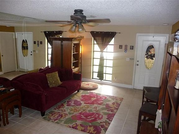 4th image of 1045 Fernlea Dr