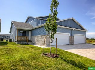 3587 Little Bluestem Rd, Fremont, NE 68025