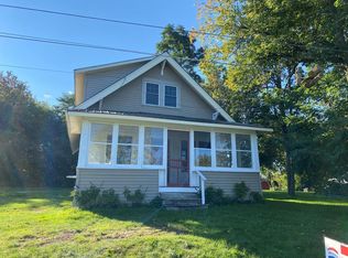 19 Baxter St, Chazy, NY 12921