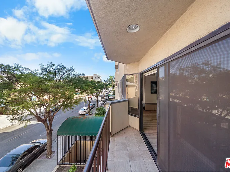 727 S Ardmore Ave #108 — Photo 27