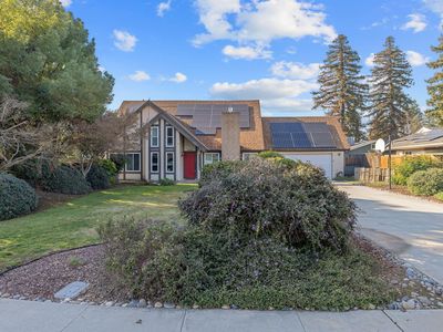 3045 S Oak Park Street, Visalia, CA, 93277