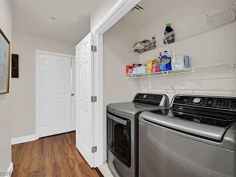 200 W Sahara Ave #3308 — Photo 29