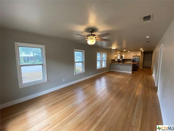 2nd image of 575 S Santa Clara Ave