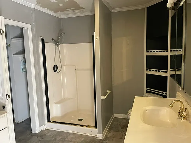 670 Emily Ln — Photo 6