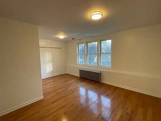 Rented by RA REALTY ASSOCIATES LLC | media 12