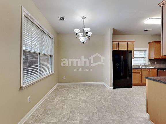 5th image of 4384 Walforde Blvd
