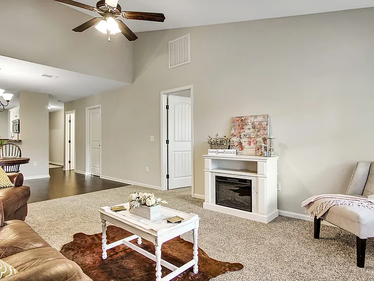 564 Deerchase Ct — Photo 5