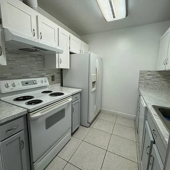 2304 Inagua Way #2304 — Photo 6