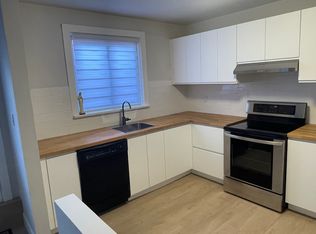 5124 Dundas St W #1, Toronto, ON M9A1C2