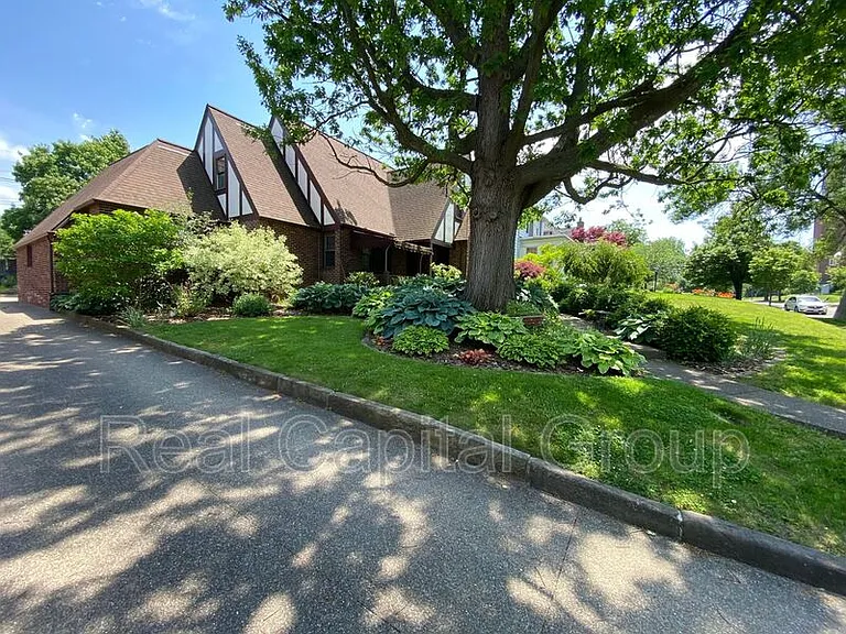 54 Washington Hwy — Photo 28