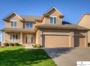 19358 J St, Omaha, NE 68135