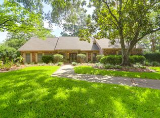 38 Sussex Rd, Charleston, SC 29407