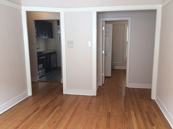 3rd image of 1433 W Lunt Ave APT 2S