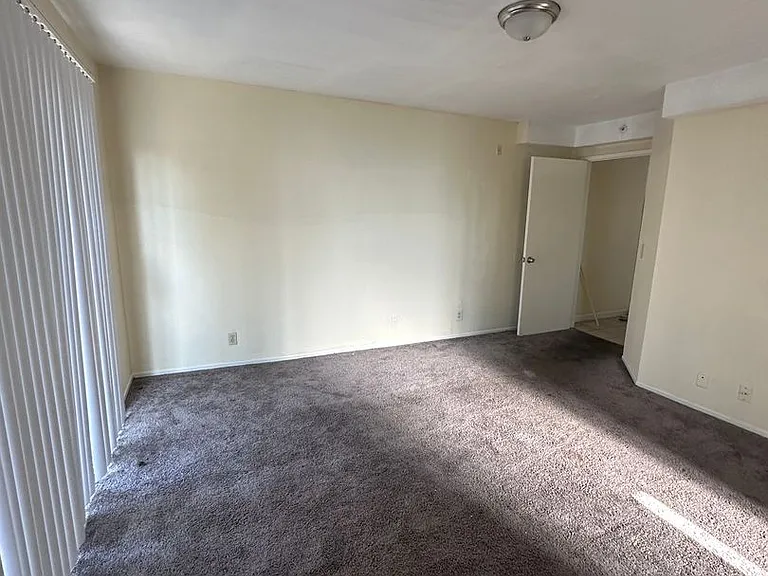 1440 Plaza Del Amo — Photo 13