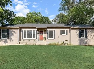 2002 Cherrywood Ln, Denton, TX 76209