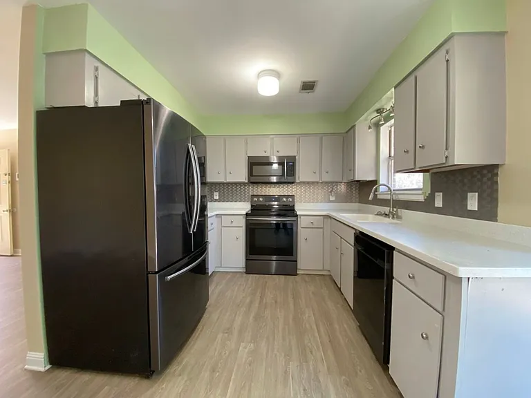 980 White Cir — Photo 18