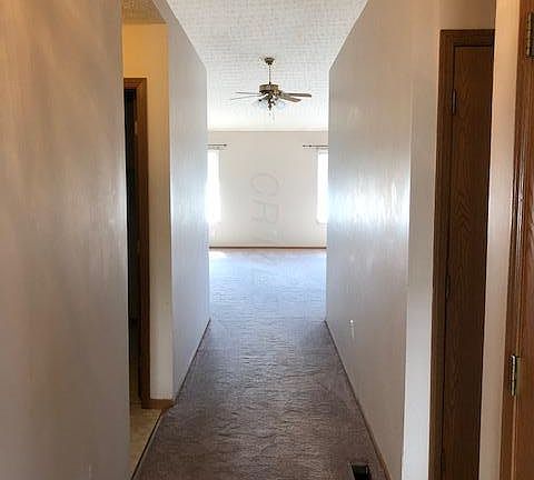 5th image of 329 Enos Loomis St