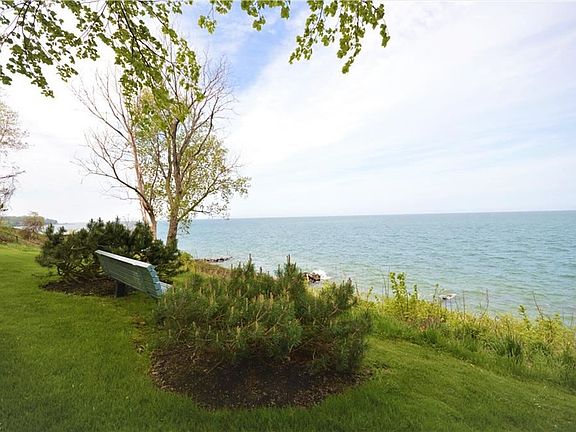 3rd image of 25801 Lake Shore Blvd APT 30