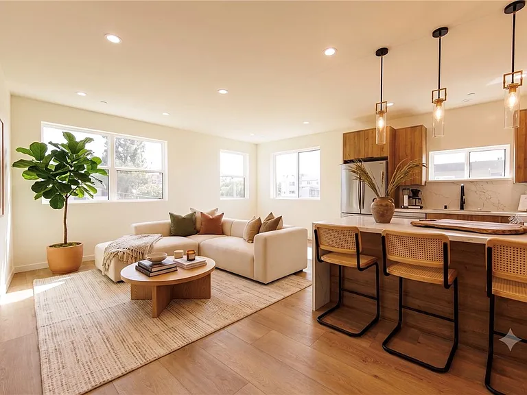 5933 Comey Ave #1 — Photo 3