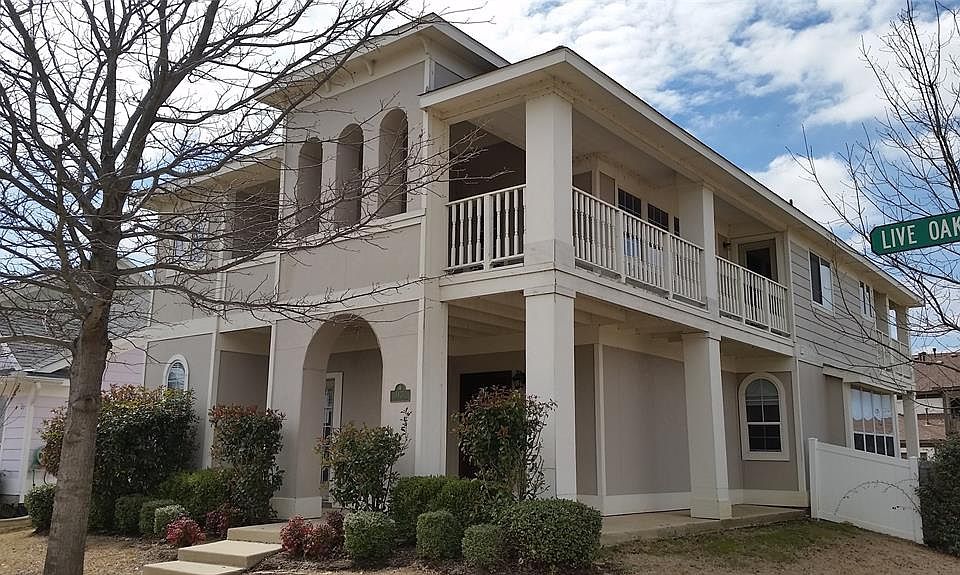 1st image of 1421 Live Oak Ln