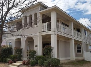1421 Live Oak Ln, Aubrey, TX 76227