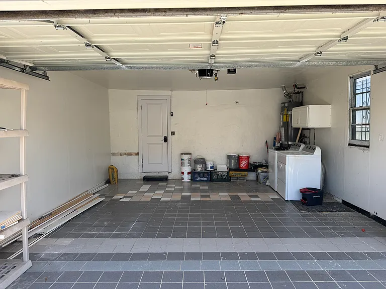 3925 S Centinela Ave — Photo 11