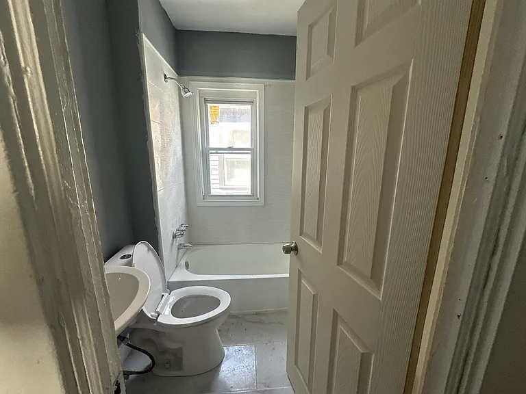 11432 Continental Ave #1 — Photo 9