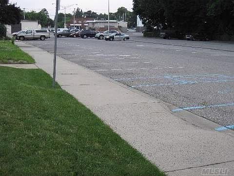 5th image of 2392 Grand Ave