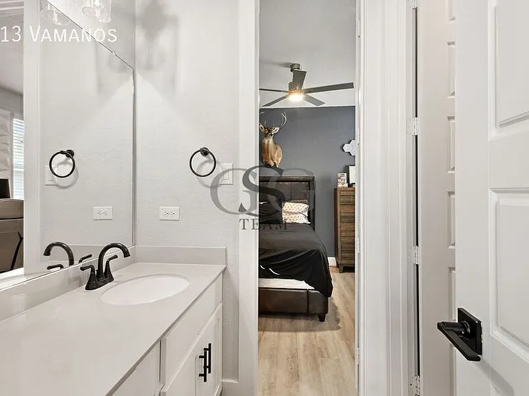 113 Vamanos — Photo 5