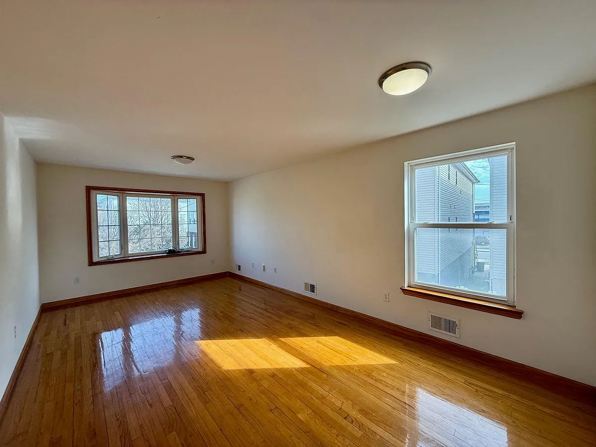 Building Photo - 725 Jersey St #2F