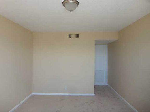 2nd image of 7200 Sunshine Skyway Ln S APT 8B