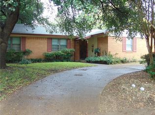 215 Magnolia Ln, Duncanville, TX 75137