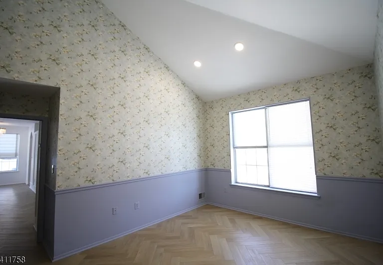3011 Cypress Ct S — Photo 8