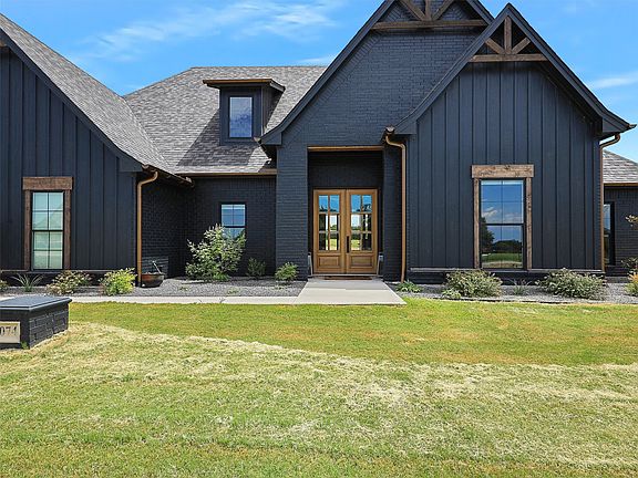 2nd image of 1074 Timber Hills Dr