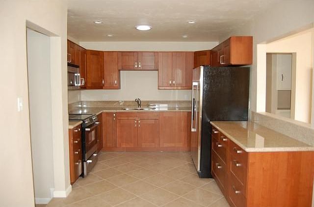 1st image of 584 Guava Ave