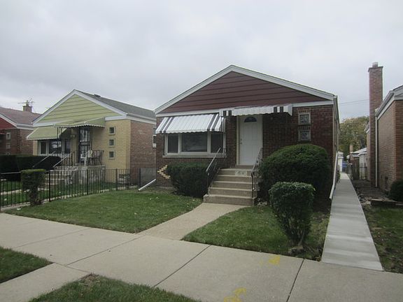 2nd image of 4536 S La Crosse Ave