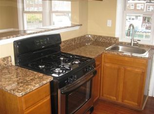 303 Arundel Rd W, Baltimore, MD 21225