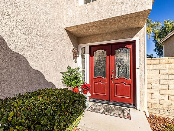3rd image of 683 Twin Peaks Ave