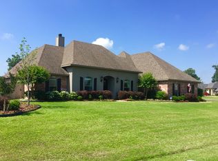 303 Slate Cir, Haughton, LA 71037