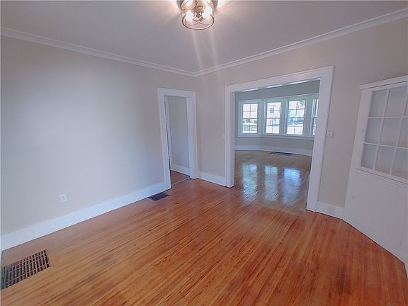 2nd image of 147 Chapin St