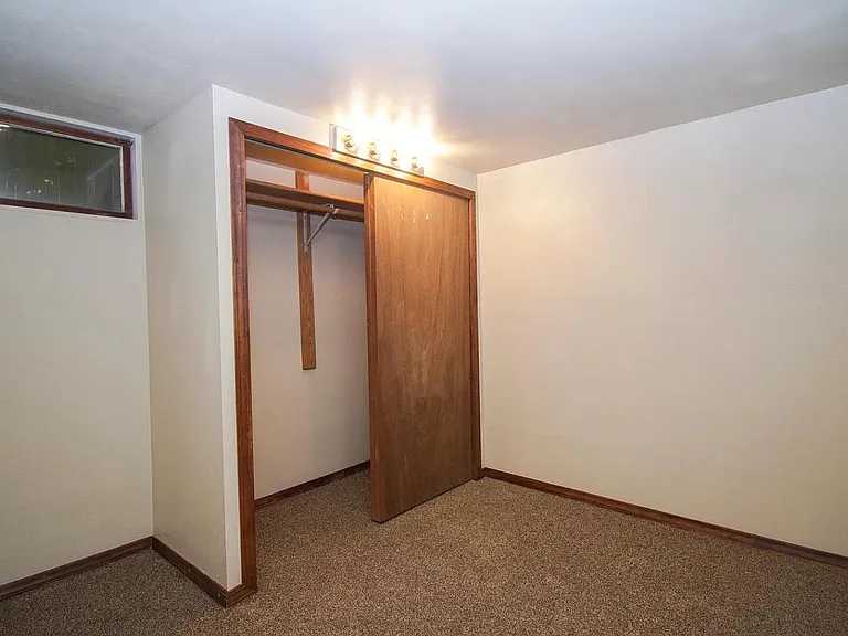 537 E Everett Ave — Photo 8