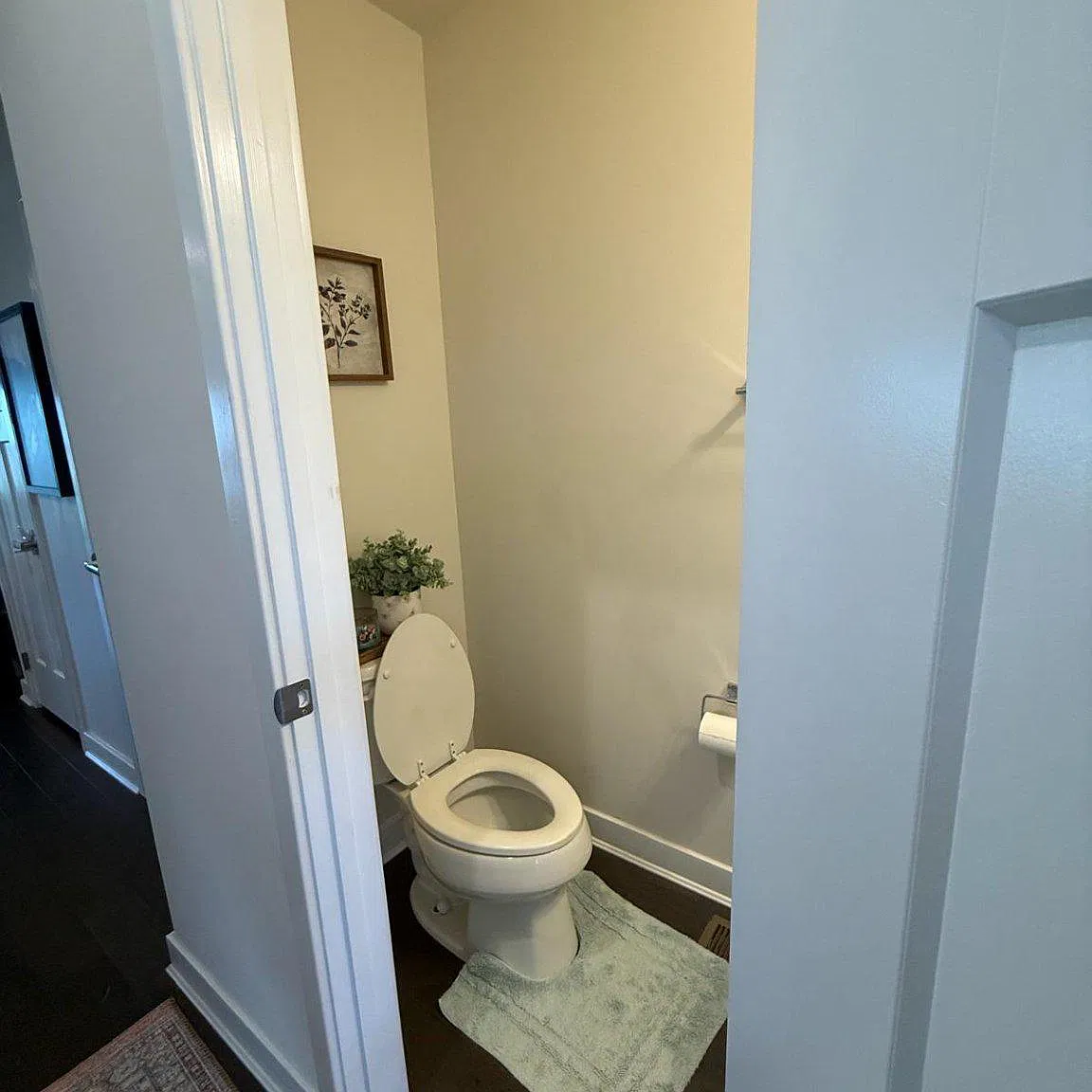 3 bed, 2.5 bath, 2375 sqft, $2,650 — Photo 4