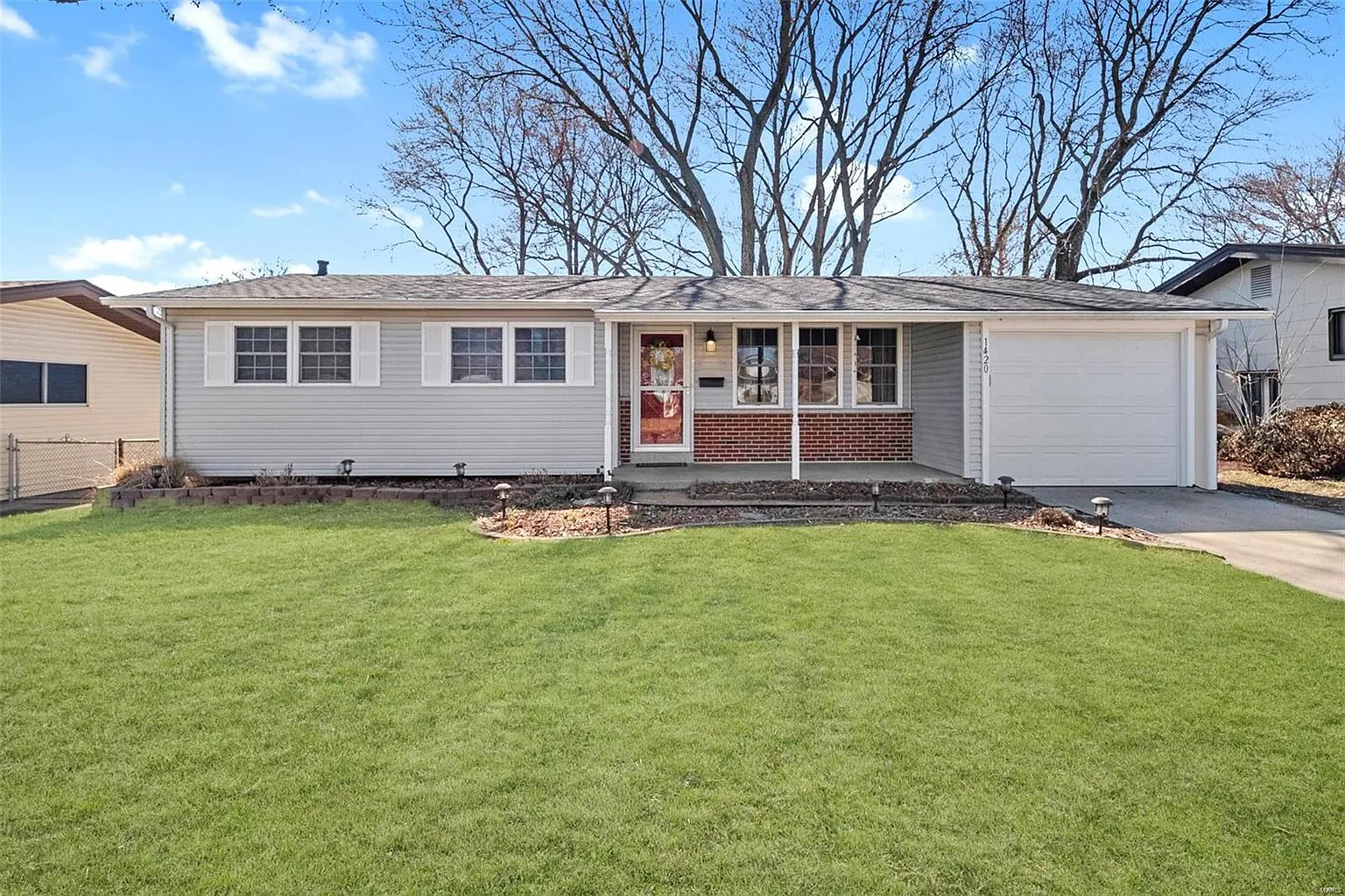 1420 Keeven Ln photo 1