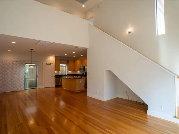 4327 Eigel St, Houston, TX 77007