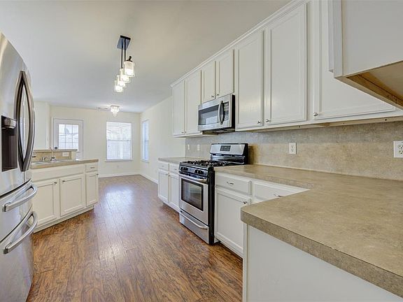 2nd image of 14331 Glade Point Dr