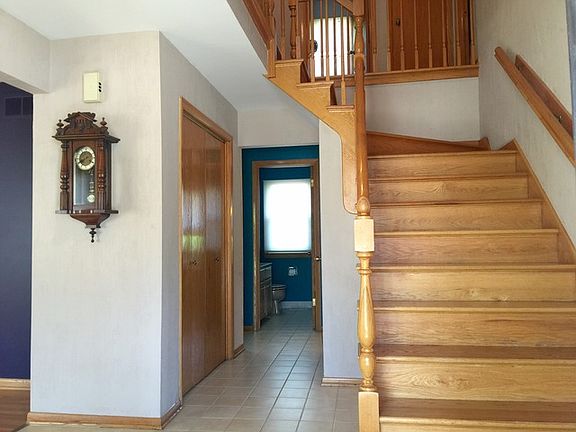 2nd image of 13643 Arrowhead Ct