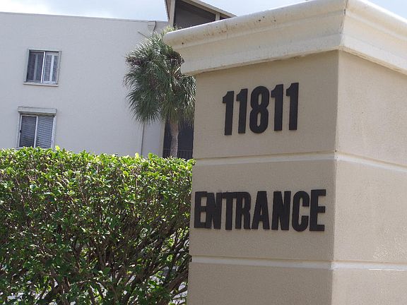 2nd image of 11811 Avenue Of Pga #3-2g