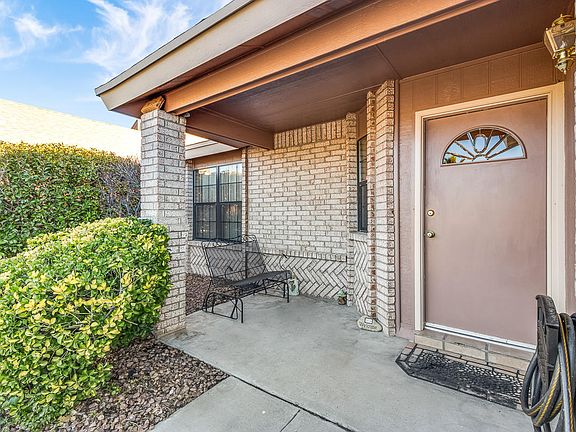 3rd image of 7140 Oval Rock Dr