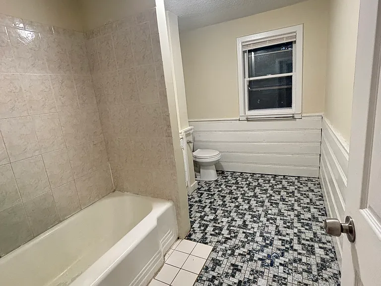 50 Oakdale Ave — Photo 19